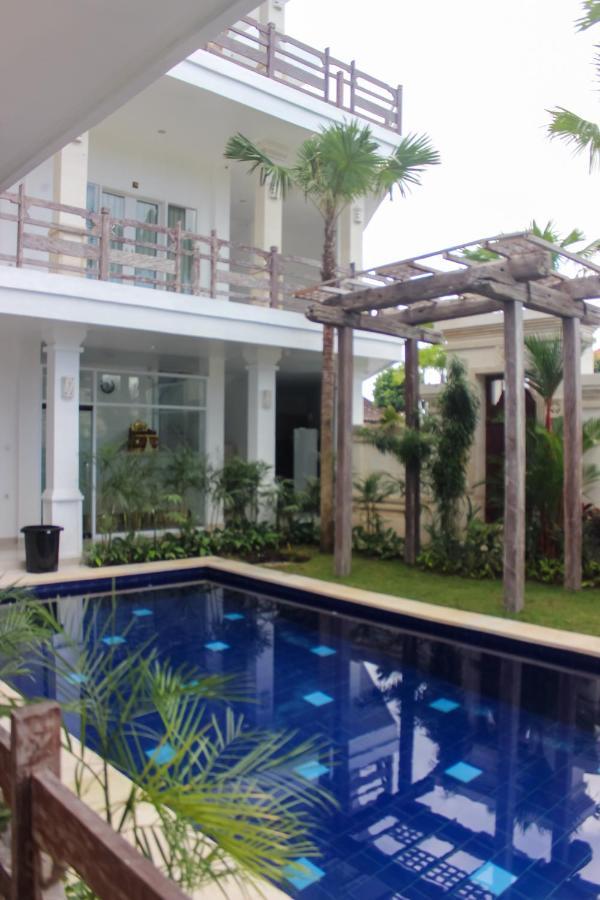 Lilis Ikvala Radha Hotel Canggu Exterior foto