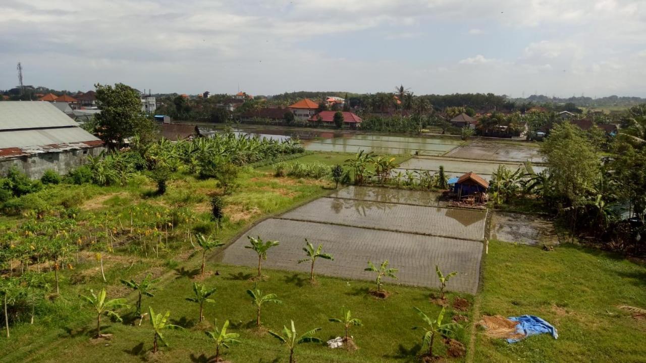 Lilis Ikvala Radha Hotel Canggu Exterior foto